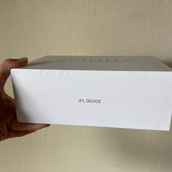 NWB Skinna IPL Painless Hair Removal Laser - Picture 10 of 11